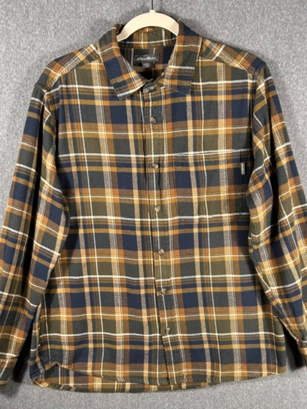 Eddie Bauer Bristol Flannel Mens Sz Med Green/Navy/Tan Long Sleeve Button Down